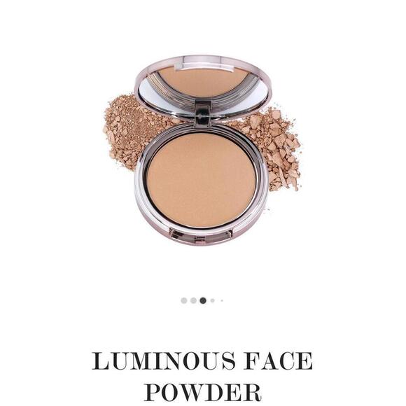 Girlactik LUMINOUS FACE POWDER - Medium - Picture 1 of 3